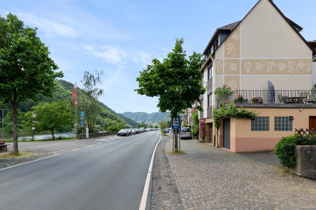 Haus Blaue Traube Mit Moselblick Apartment Ediger-Eller Luaran gambar