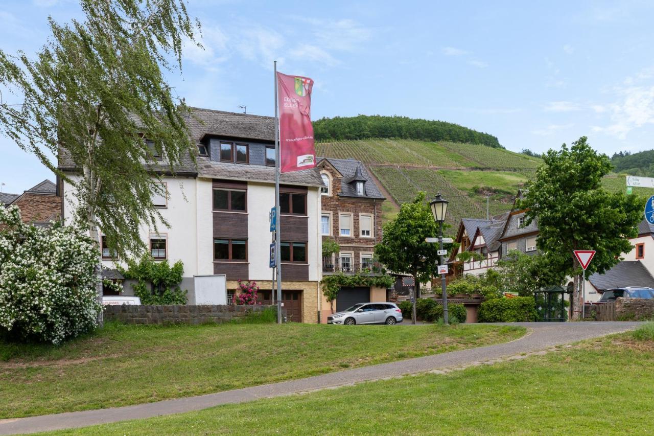 Haus Blaue Traube Mit Moselblick Apartment Ediger-Eller Luaran gambar