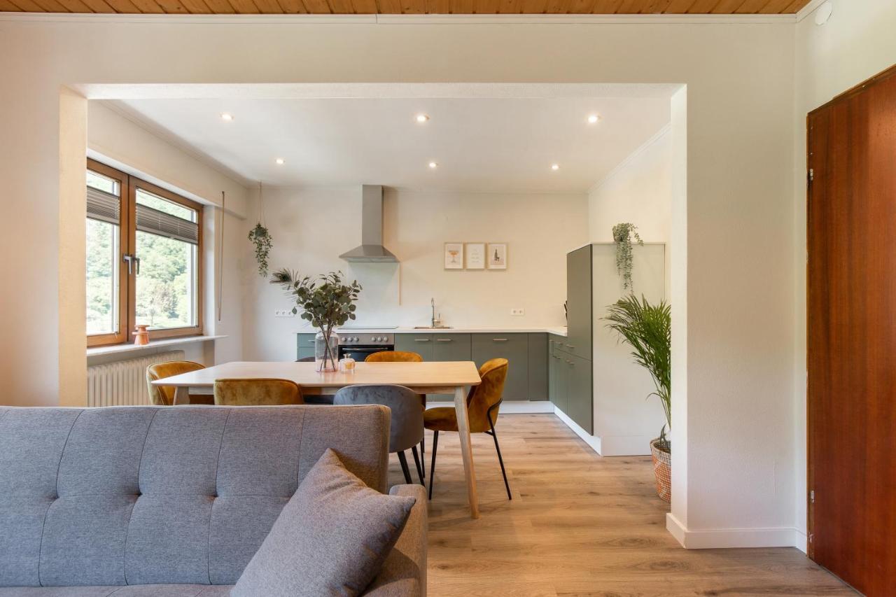 Haus Blaue Traube Mit Moselblick Apartment Ediger-Eller Luaran gambar