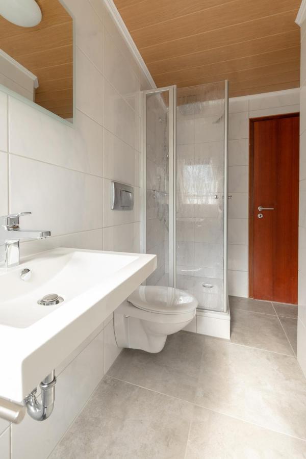 Haus Blaue Traube Mit Moselblick Apartment Ediger-Eller Luaran gambar
